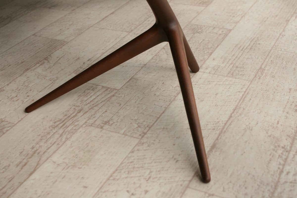 Table d'appoint en métal plaqué bois