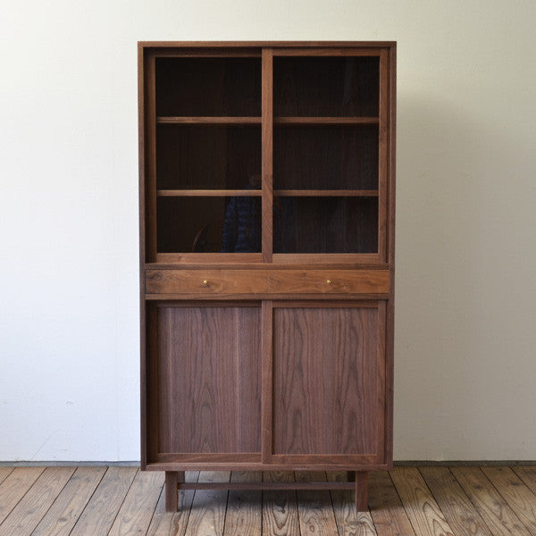Armoire haute en chêne massif et noyer massif