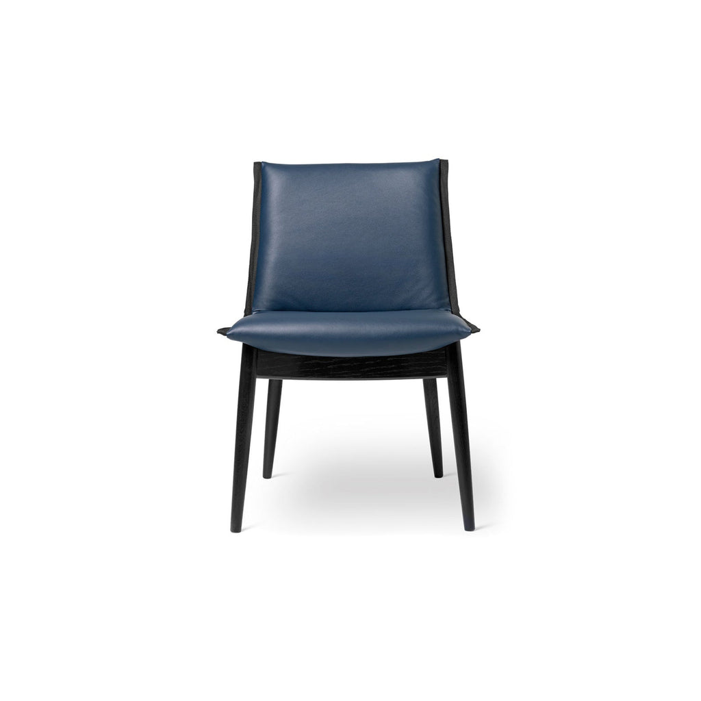 Chaise de salle à manger en chêne massif et noyer massif avec revêtement en tissu