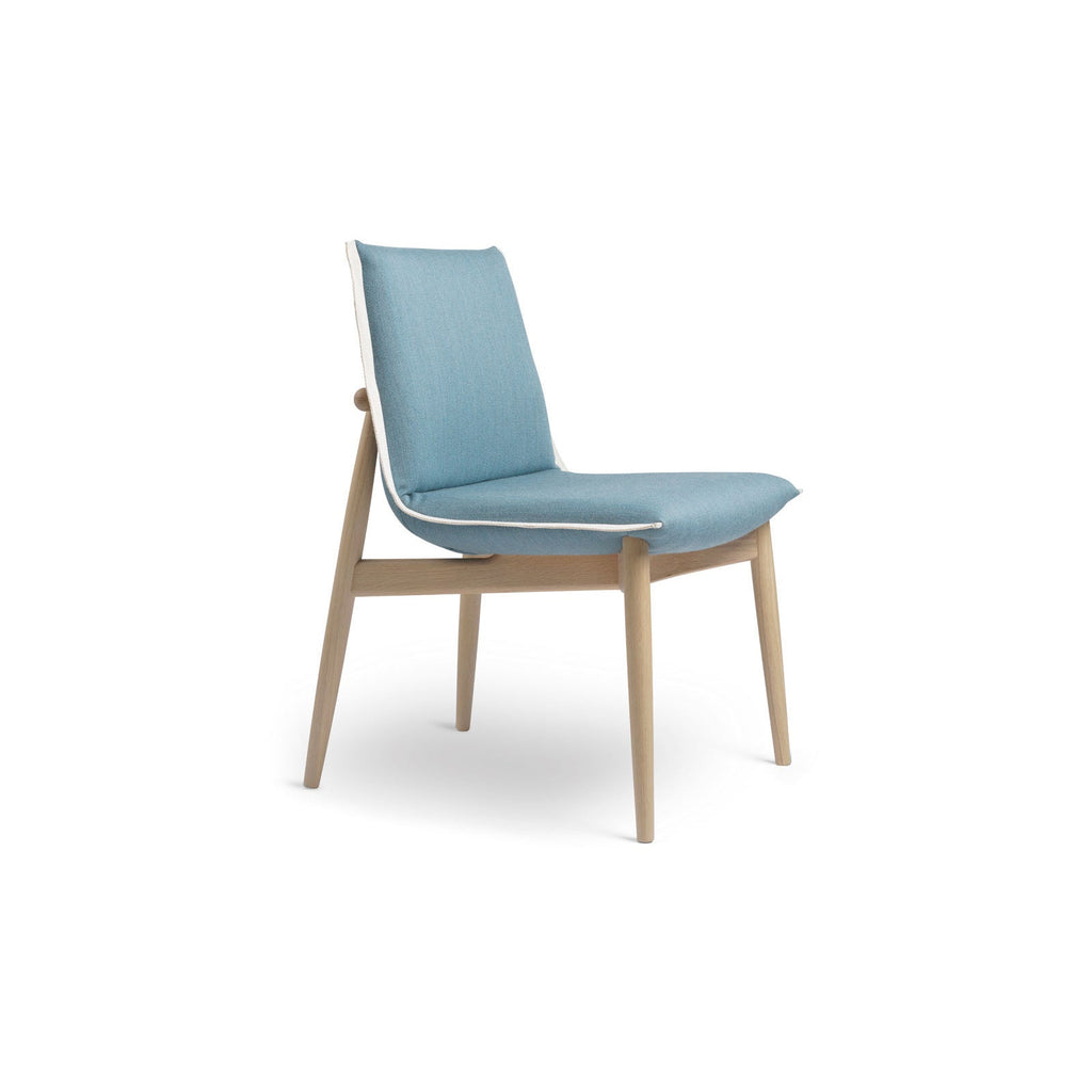 Chaise de salle à manger en chêne massif et noyer massif avec revêtement en tissu