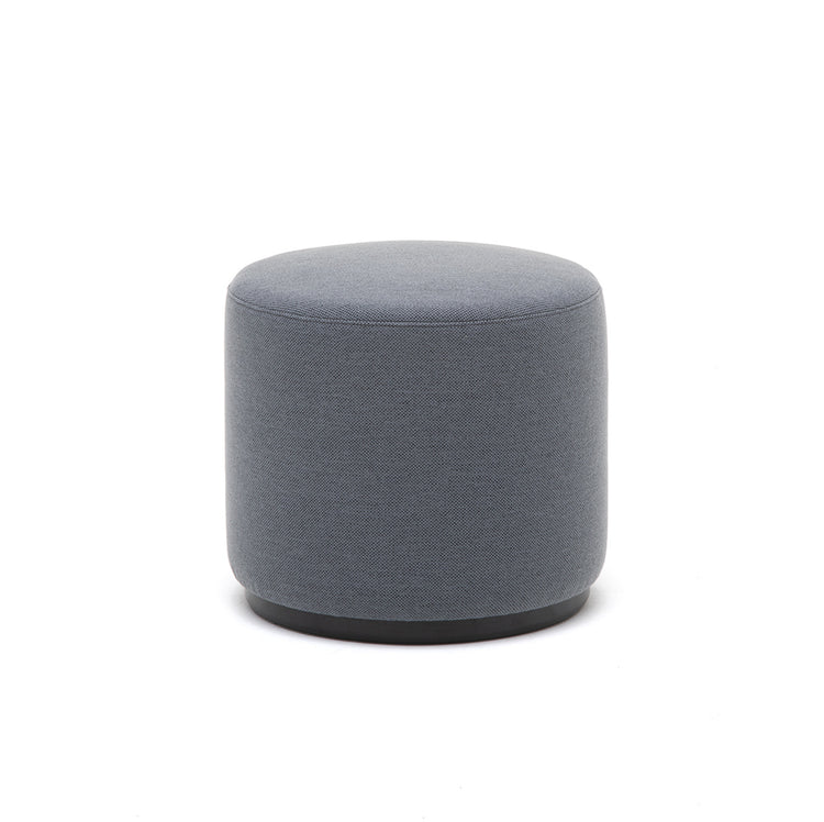 Grand tabouret en tissu