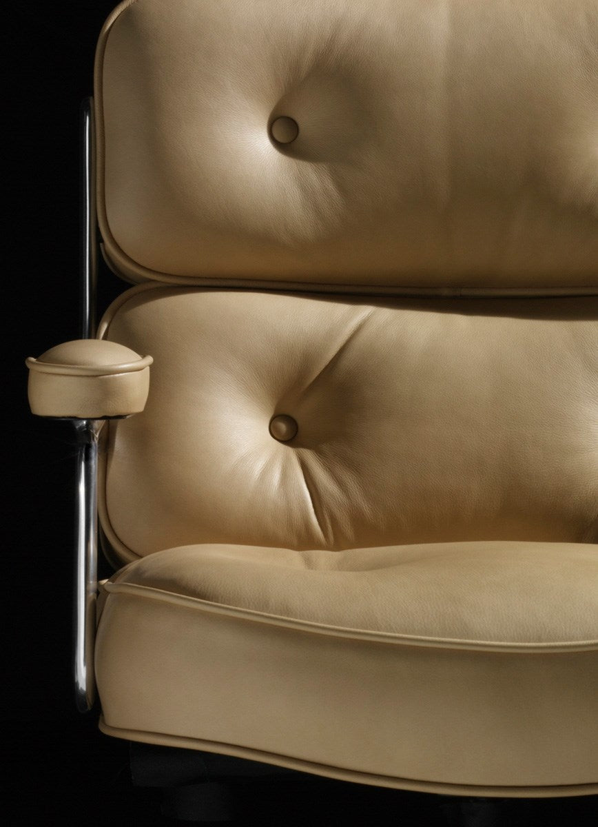 Fauteuil de bureau moderne et rembourré
