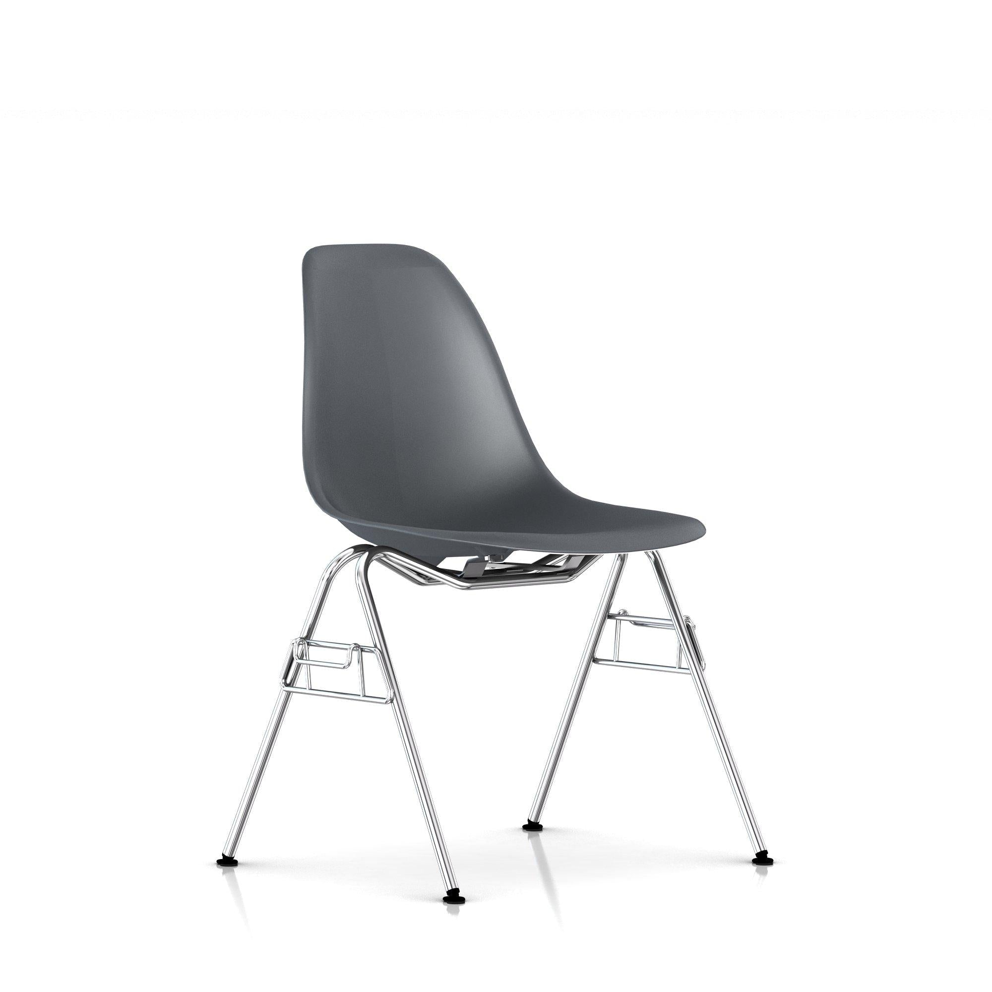 Chaise de salle à manger en métal et acier