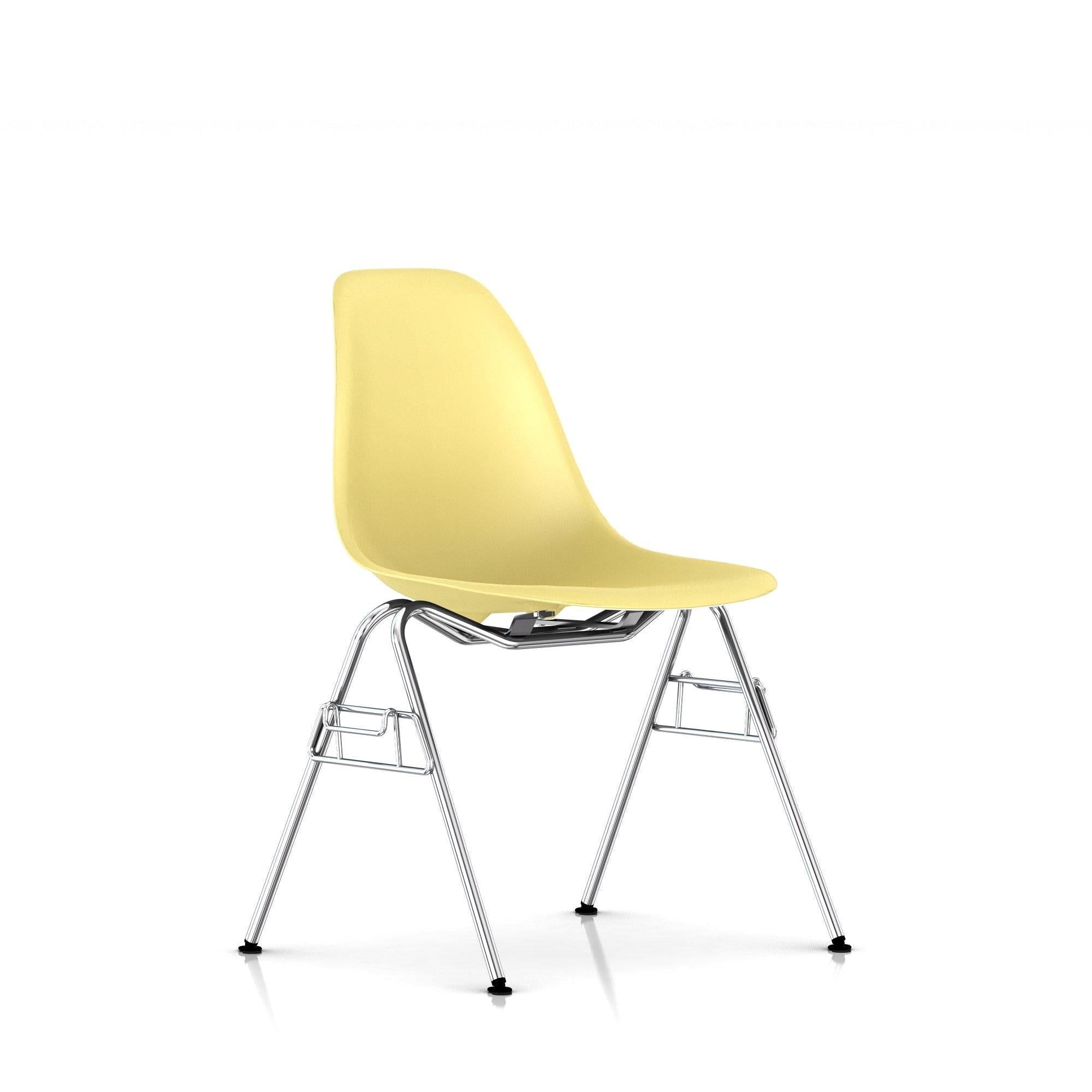 Chaise de salle à manger en métal et acier
