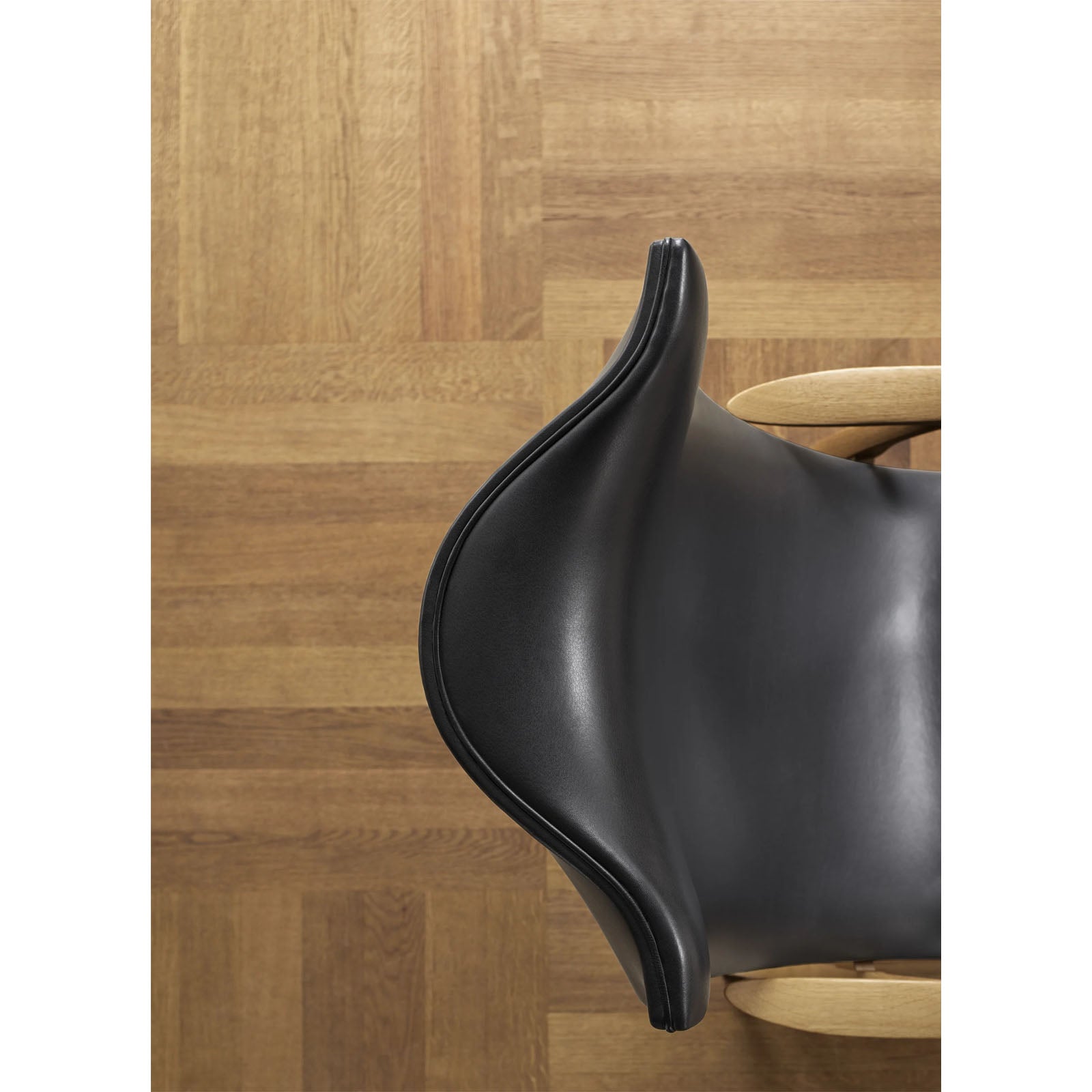 Fauteuil en chêne massif