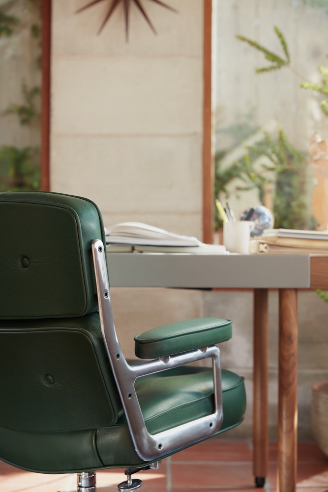 Fauteuil de bureau moderne et rembourré
