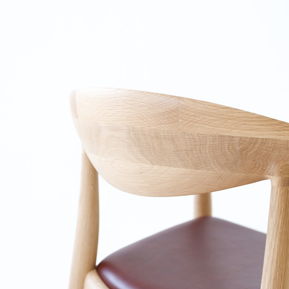 Chaise de salle à manger en chêne massif et noyer massif