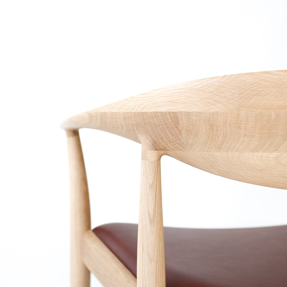 Chaise de salle à manger en chêne massif et noyer massif