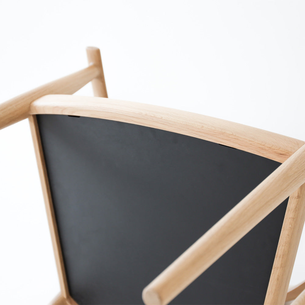 Chaise de salle à manger en chêne massif et noyer massif